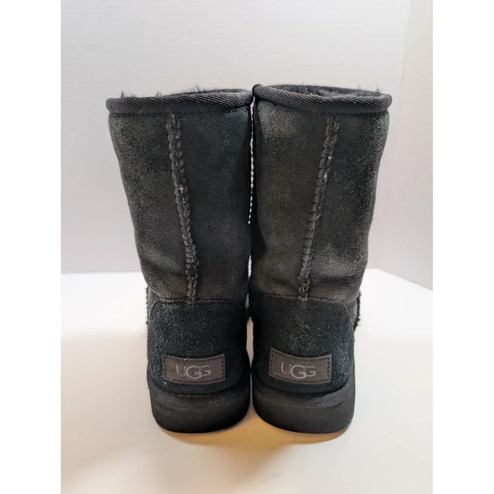 UGG Classic Short‎ Boots Black Suede Shearling Lined Winter Womens 7 Apres Ski